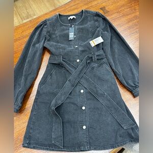 Beautiful dress fluffy sleeve